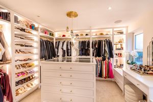 Photo 23- click for photo gallery